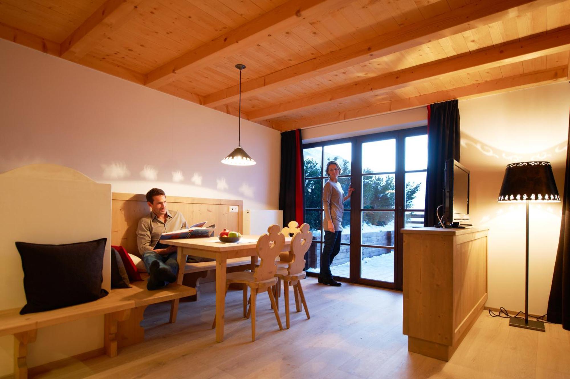 Zin Senfter Residence Innichen Exteriör bild