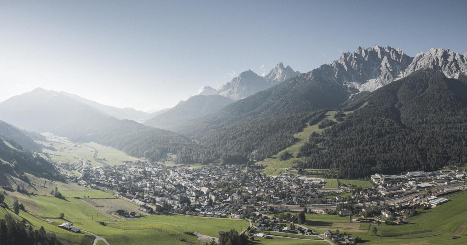 Zin Senfter Residence Innichen Exteriör bild