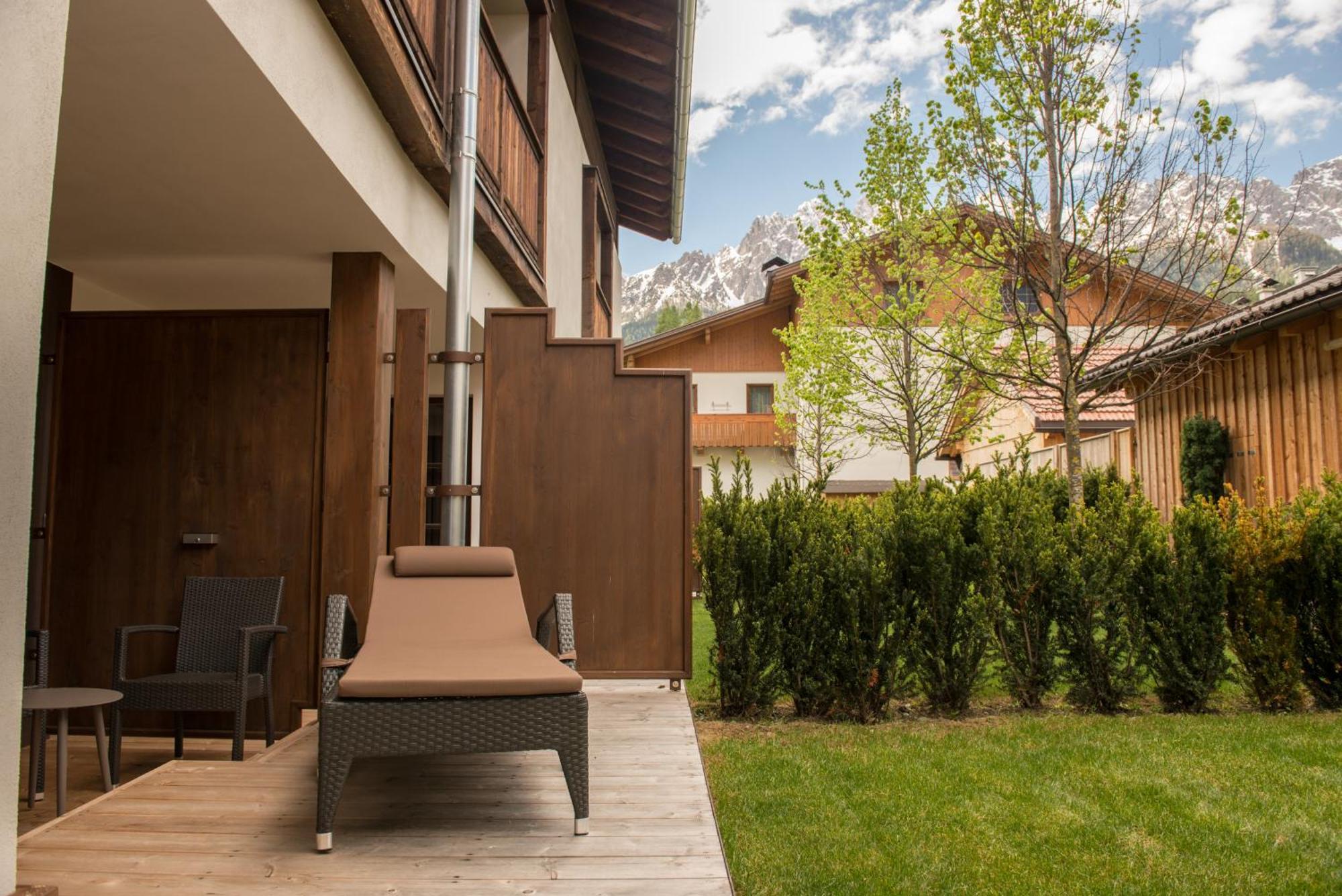 Zin Senfter Residence Innichen Exteriör bild